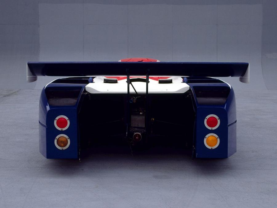  Nissan GTP ZX-Turbo 1985 года  (фото 4 из 8)